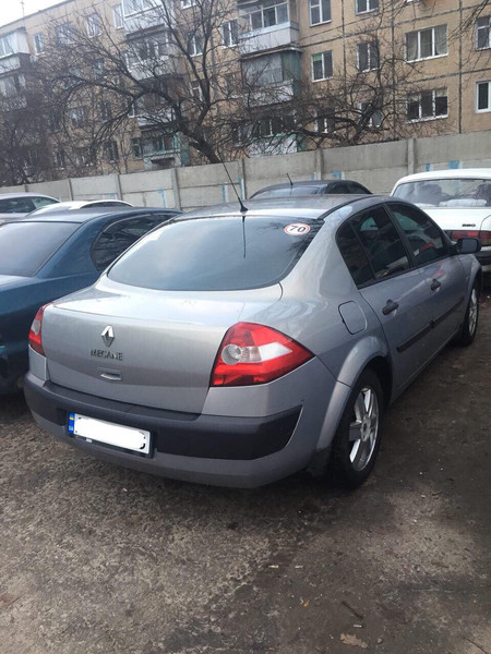 Крыло переднее правое Renault Megane 2 2004 1.4 Бензин Харьков