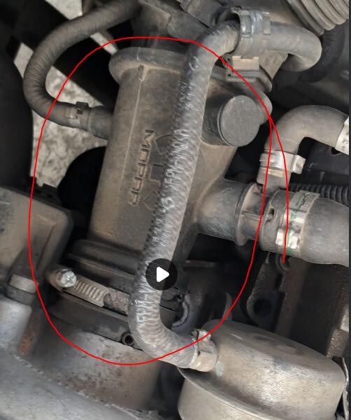 Патрубок воздуховода Jeep Renegade 1,4 2017 1.4 Бензин Ровно