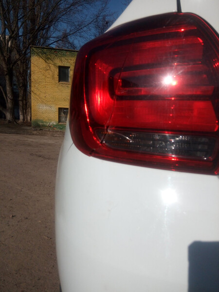 Фонарь задний Renault Logan 2 универсал 2020 г.  1.0 л бензин Чернигов