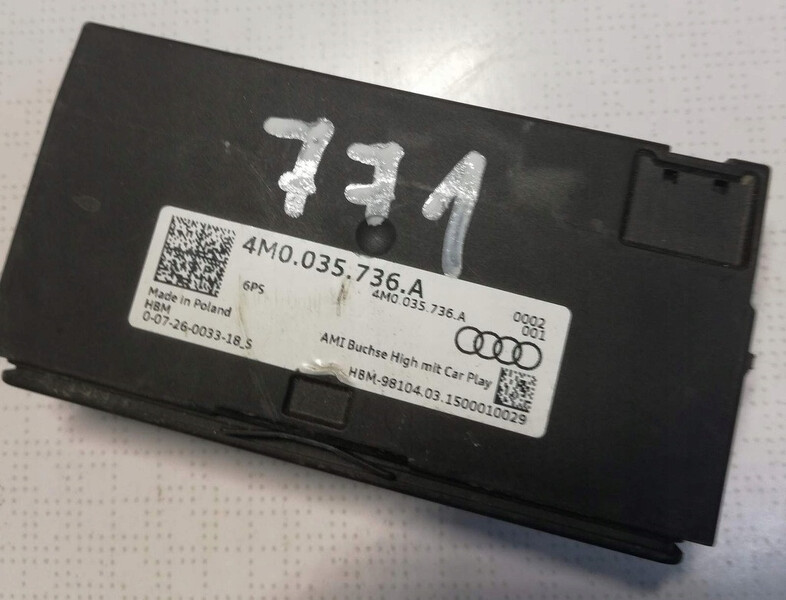 Port usb aux Audi Q7  2016 3.0 Бензин Киев