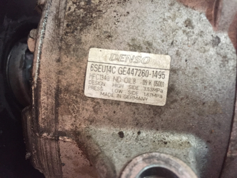 Компрессор кондиционера GE447260-1495   Toyota Avensis