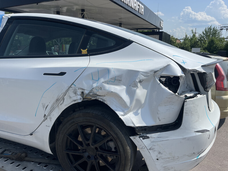 Четверть задняя левая Tesla Model 3  2021 8.2 Электро Кременчуг