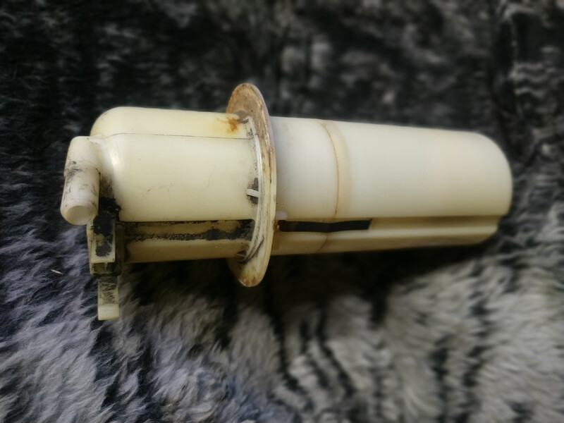 Датчик уровня топлива Renault 25 хэтчбек 1984 г.  2.0 л бензин Бурштын