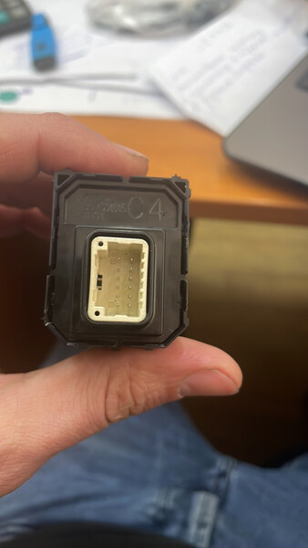 Переключатель наружного зеркала заднего вида Toyota Highlander  2020 3.5 Бензин 