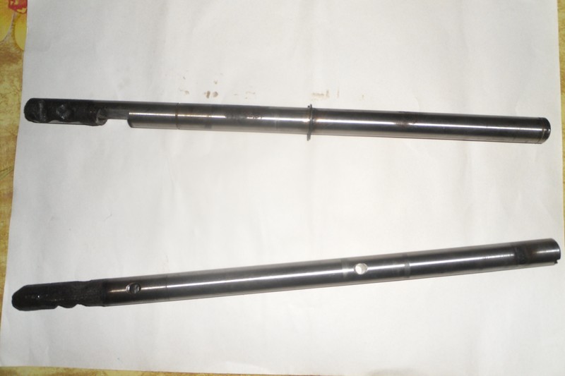 Направляющий шток вилочки раздаточной коробки Nissan Patrol к160 1988 3.3 Дизель Одесса