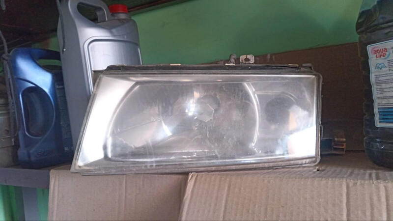 Фара передняя правая Skoda Octavia Tour  2001 хэтчбек 1.9 Дизель Славута