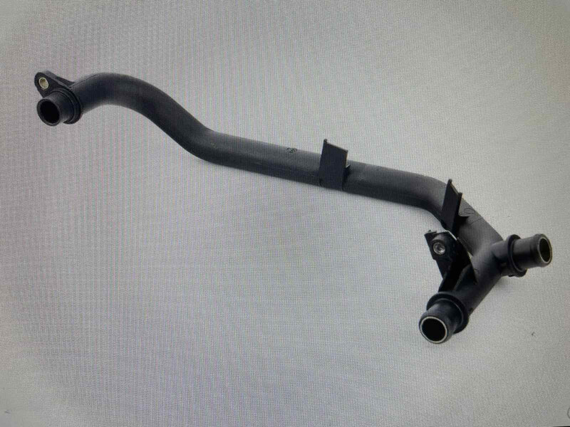 Патрубок обігрівача BMW 5 Series E39  1997 2.5 Дизель 