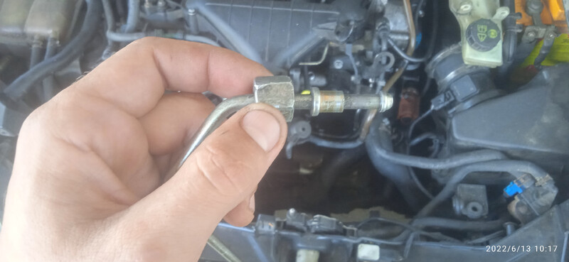 Топливна трубка високого давления Ford Focus 3  2012 універсал 20.0 Дизель 