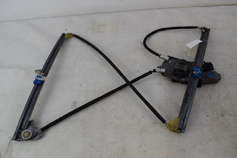 Электростеклоподъемник передний левый 8200722832   Renault Laguna