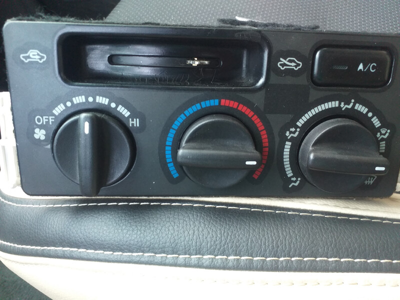 Перемикач печі Toyota Avensis  2000 хетчбек 2.0 Дизель 